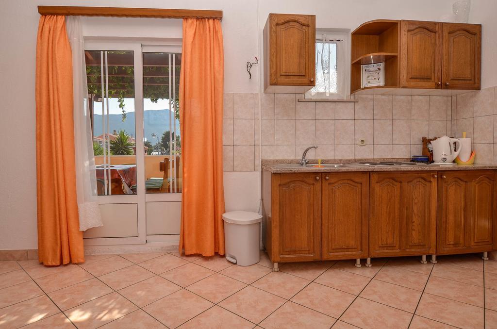 Apartments Karla Orebić Chambre photo