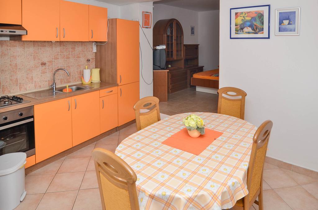 Apartments Karla Orebić Chambre photo