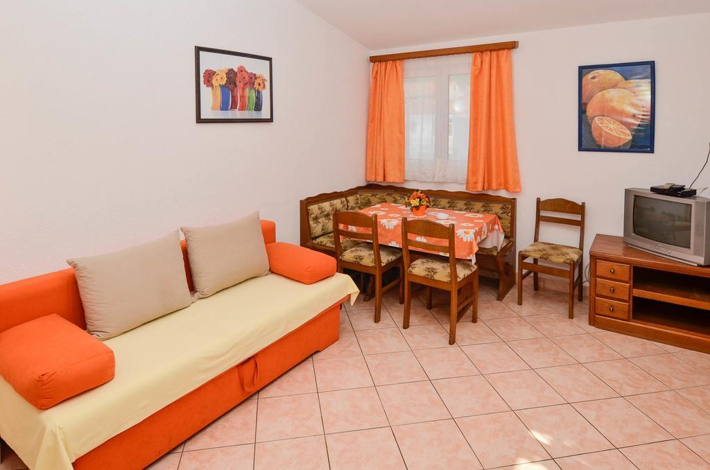 Apartments Karla Orebić Chambre photo