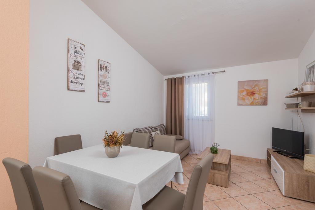 Apartments Karla Orebić Extérieur photo