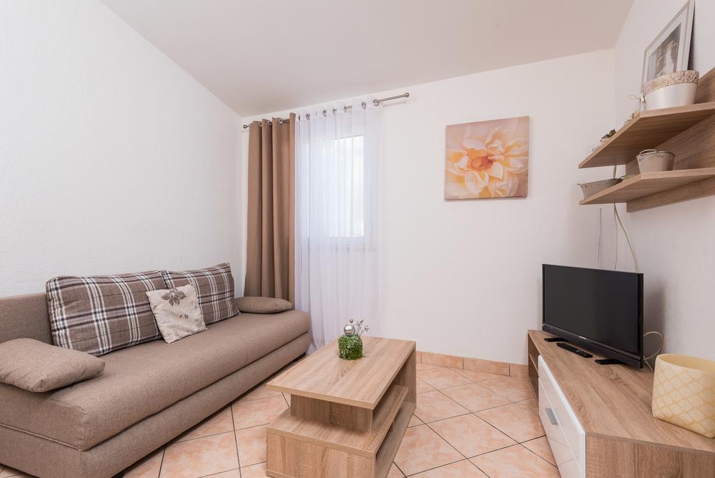 Apartments Karla Orebić Extérieur photo